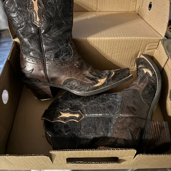 Ariat Dahlia Silly Brown Cowboy Boots - Picture 2 of 3